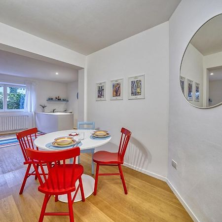 Centrally Located Apartment With Parking Space Caldaro Eksteriør billede