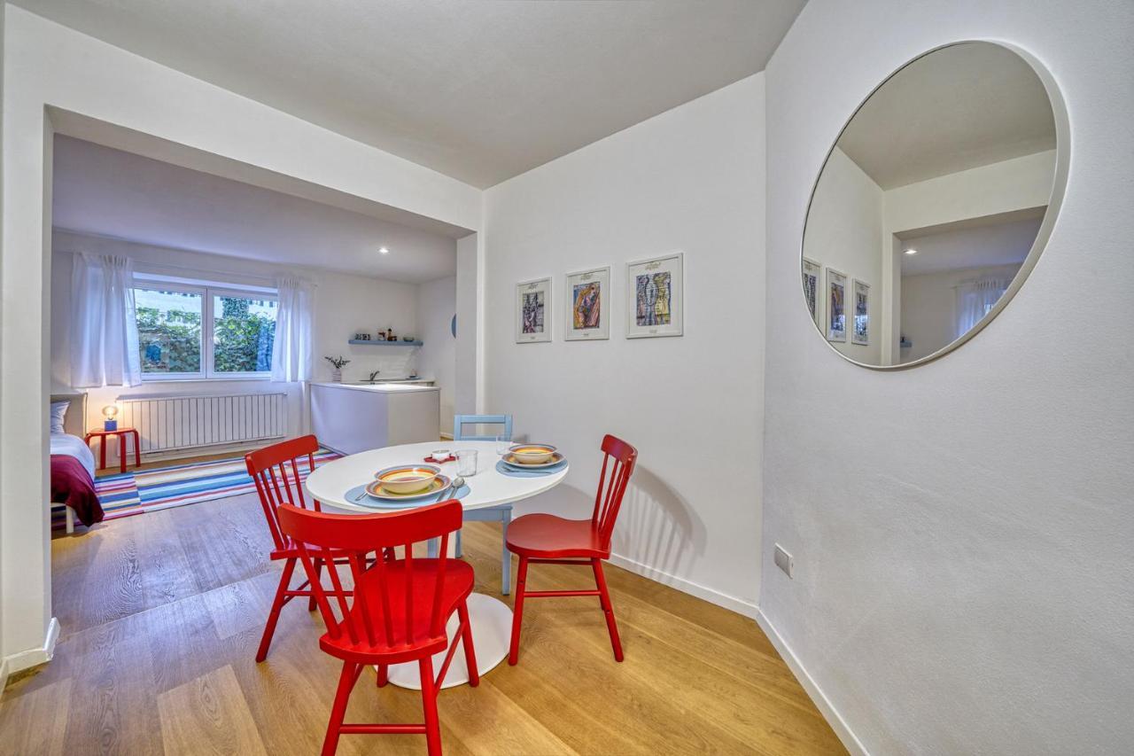 Centrally Located Apartment With Parking Space Caldaro Eksteriør billede